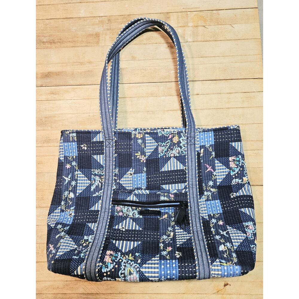 Vera Bradley PERSISTENCE PATCHWORK Vera Tote Reti… - image 1